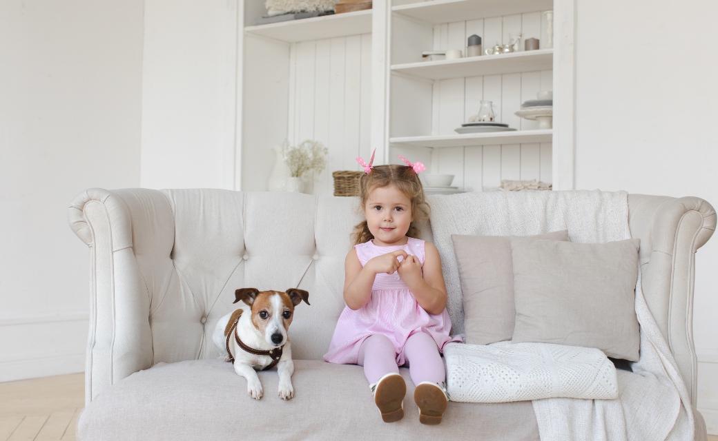 Lo que debes saber de las telas anti-manchas para sofás